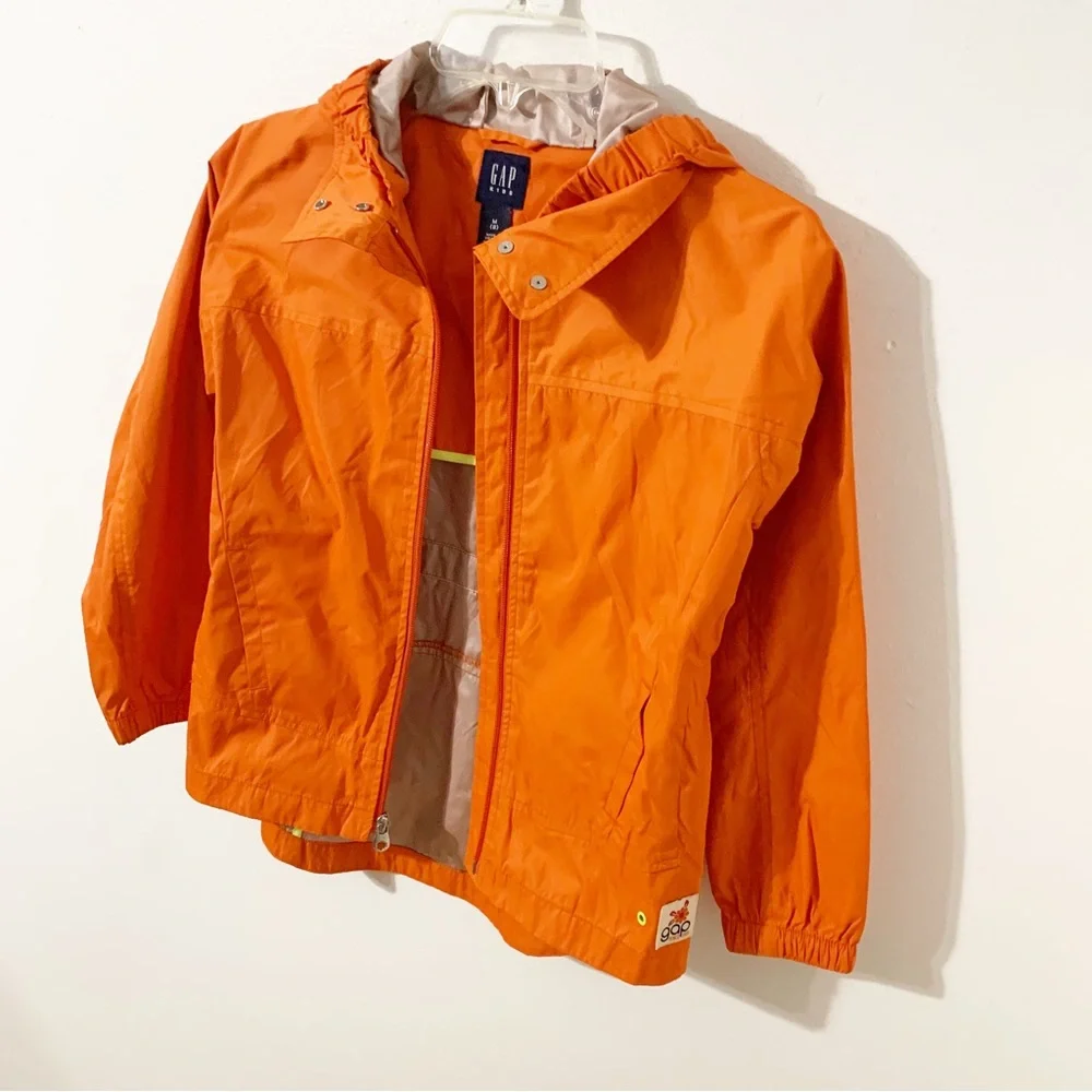 Gap Full Front Zip Hooded Windbreaker Jacket Elastic Cuffs and Cinched Back 🧡